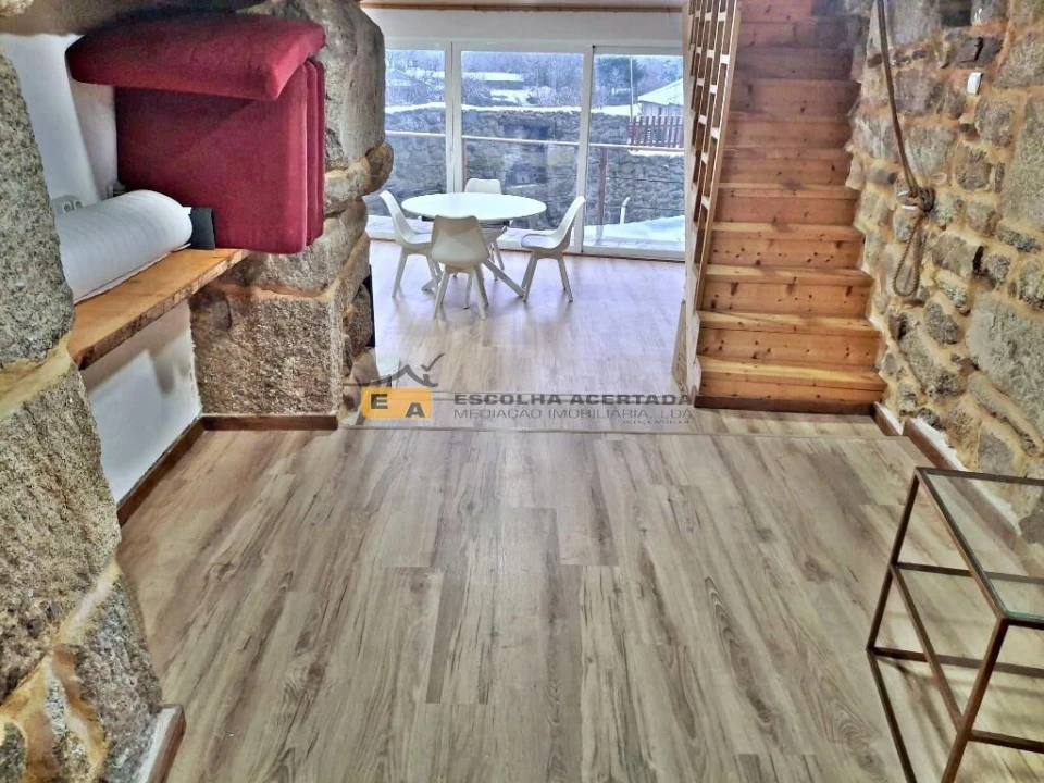 Moradia T4 para Venda em Loivos e Póvoa de Agrações Foto 14