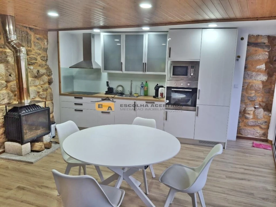 Moradia T4 para Venda em Loivos e Póvoa de Agrações Foto 4