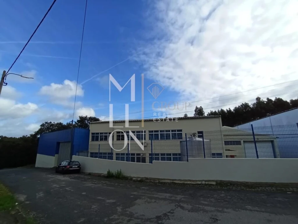 Armazém para Venda em Pedroso e Seixezelo Foto 2