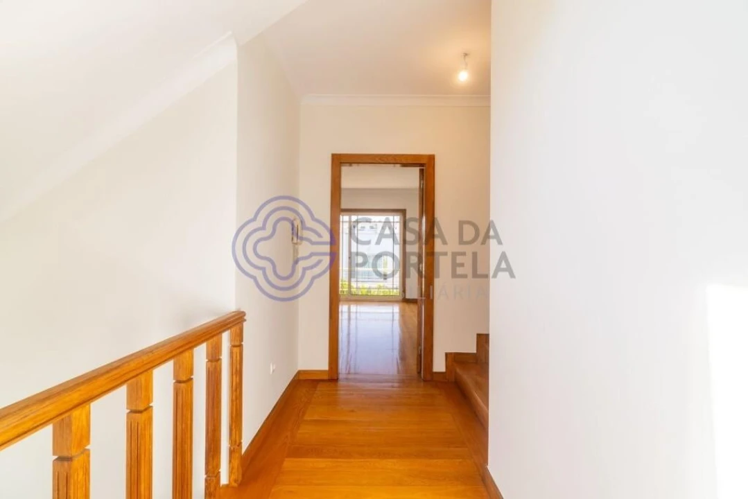Moradia T3 para Venda em Cidade da Maia Foto 17