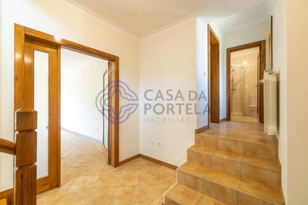 Moradia T3 para Venda em Cidade da Maia Foto 31