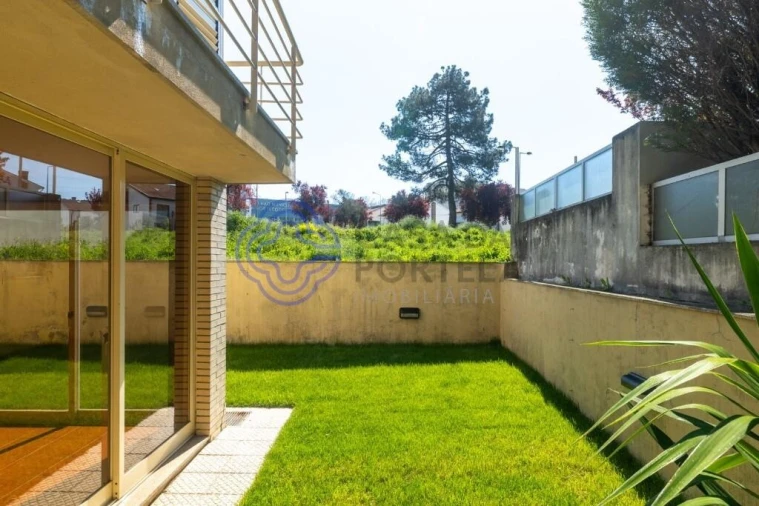 Moradia T3 para Venda em Cidade da Maia Foto 45