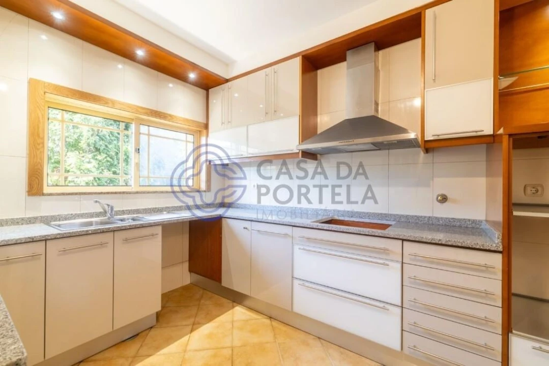 Moradia T3 para Venda em Cidade da Maia Foto 21