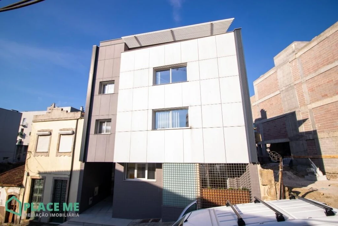 Apartamento T3 para Venda em Braga (Maximinos, Sé e Cividade) Foto 1