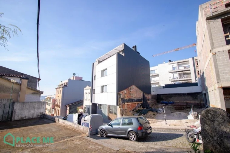 Apartamento T3 para Venda em Braga (Maximinos, Sé e Cividade) Foto 2