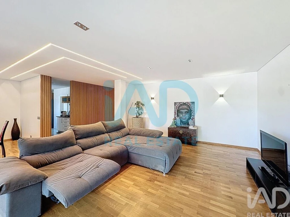 Apartamento T3 para Venda em Santo Tirso, Couto (Santa Cristina e São Miguel) e Burgães Foto 1