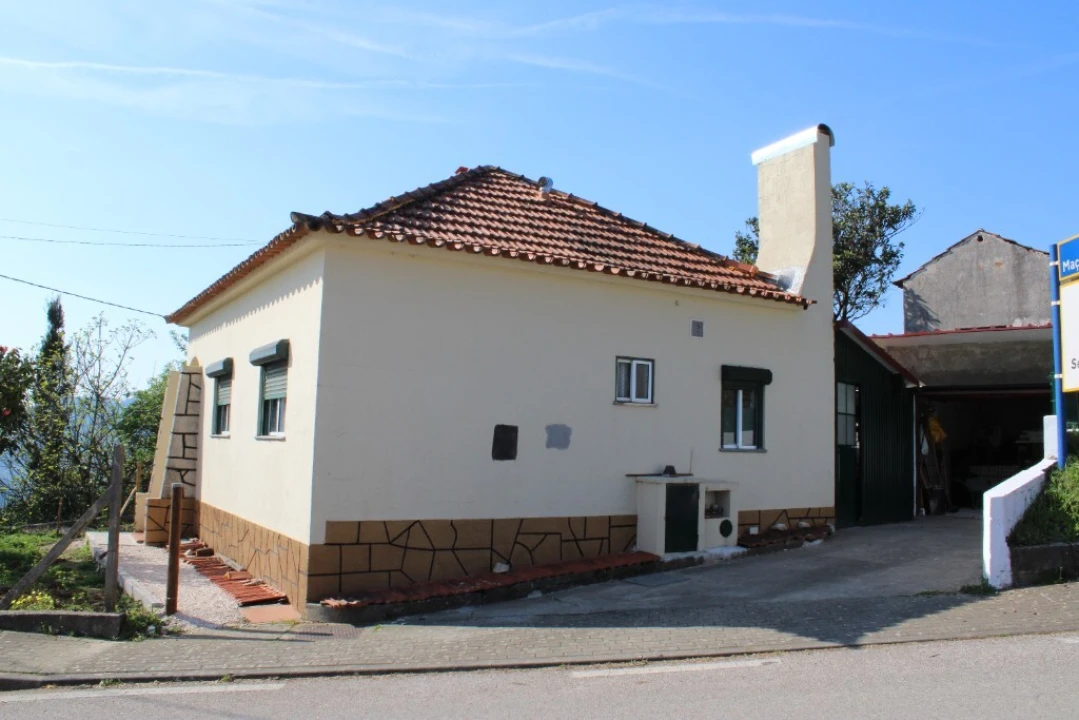 Moradia T2 para Venda em Maçãs de D. Maria Foto 2