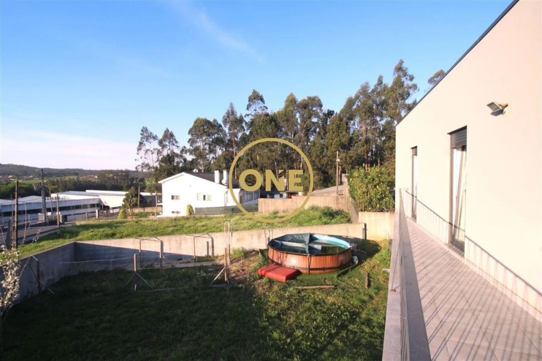 Moradia T3 para Venda em Junqueira Foto 20