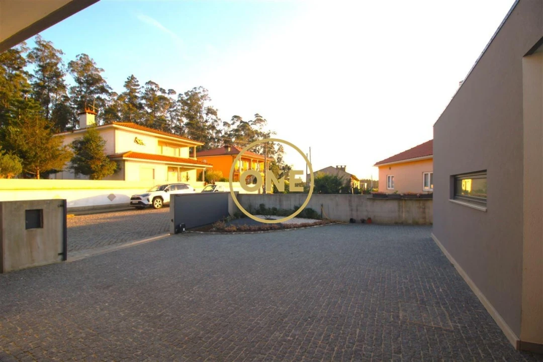 Moradia T3 para Venda em Junqueira Foto 22