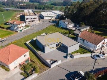 Moradia T3 para Venda em Junqueira