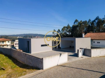 Moradia T3 para Venda em Junqueira