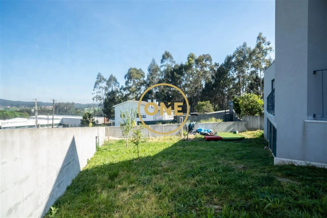 Moradia T3 para Venda em Junqueira Foto 21