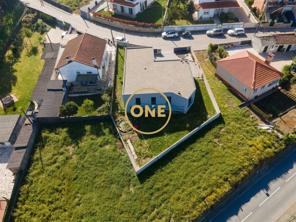 Moradia T3 para Venda em Junqueira Foto 26