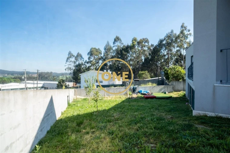 Moradia T3 para Venda em Junqueira Foto 21