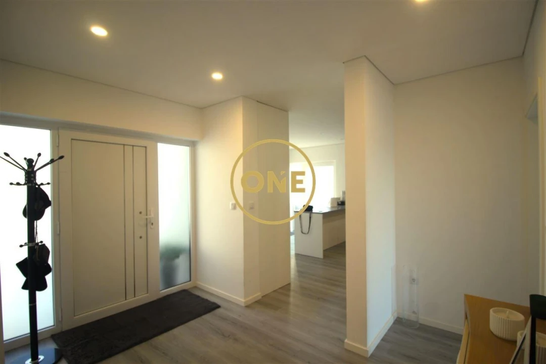 Moradia T3 para Venda em Junqueira Foto 3