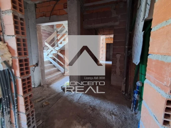 Apartamento T5 para Venda em Rio Tinto Foto 32
