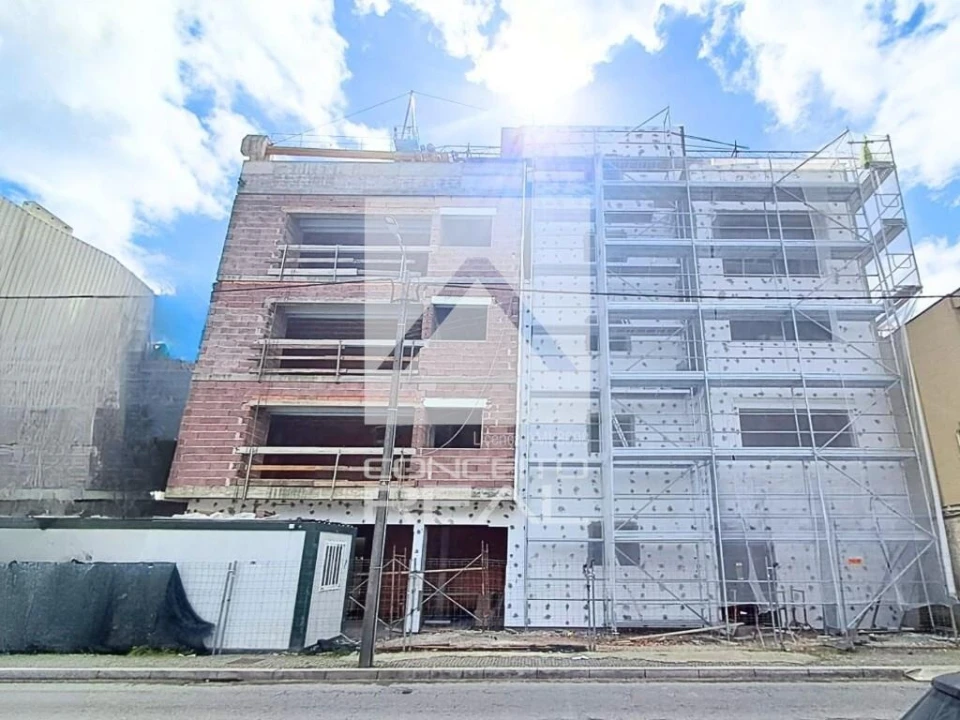 Apartamento T5 para Venda em Rio Tinto Foto 12