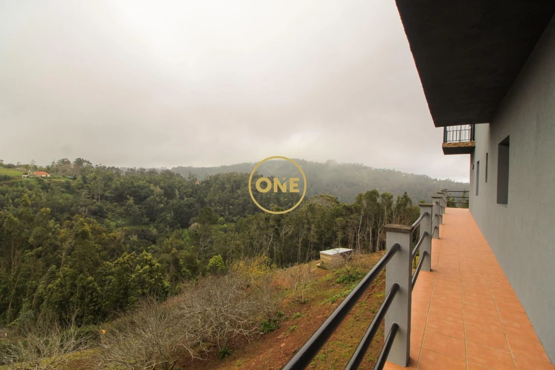 Moradia T5 para Venda em Santo Antonio da Serra Foto 46