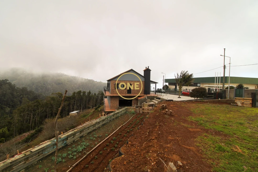 Moradia T5 para Venda em Santo Antonio da Serra Foto 45