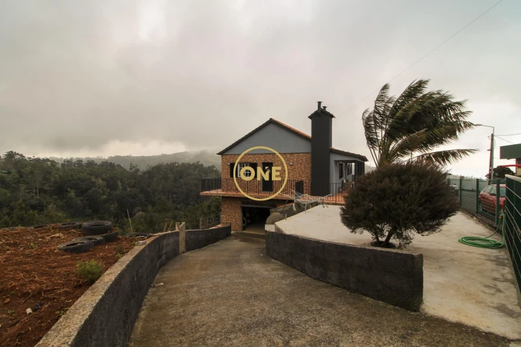 Moradia T5 para Venda em Santo Antonio da Serra Foto 42