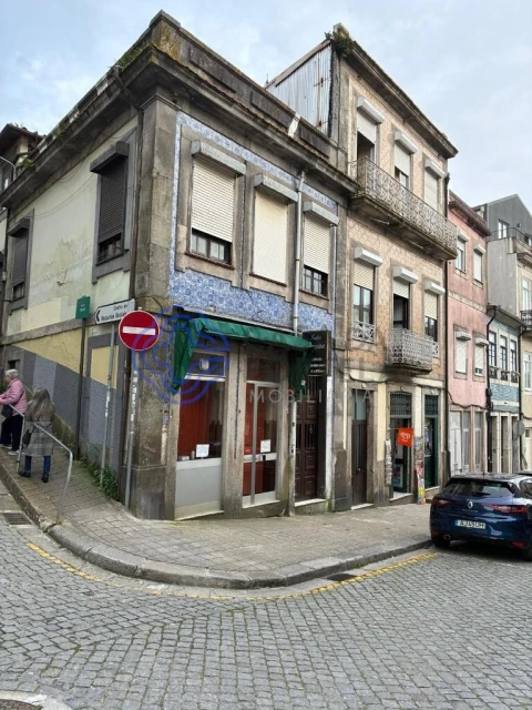 Moradia T5 para Venda em Cedofeita, Santo Ildefonso, Sé, Miragaia, São Nicolau e Vitória