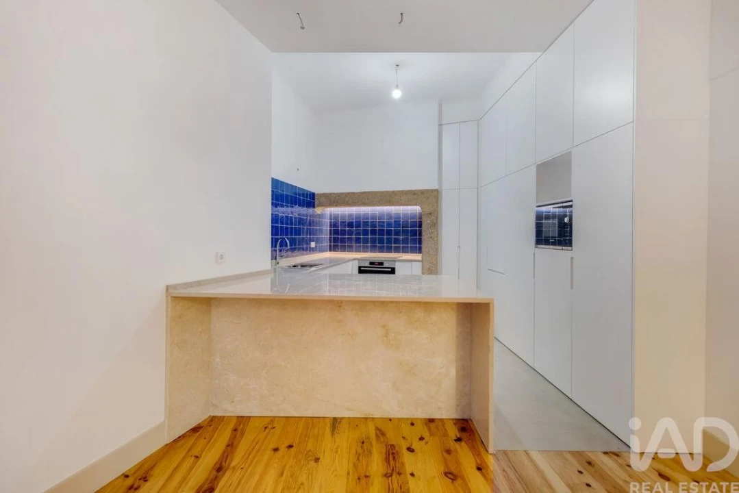 Apartamento T4 para Arrendamento em Santa Maria Maior Foto 23