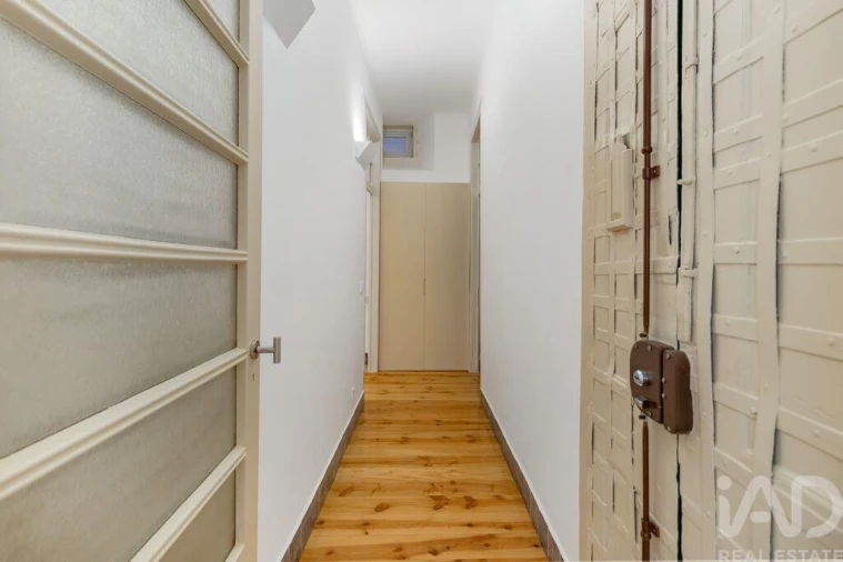 Apartamento T4 para Arrendamento em Santa Maria Maior Foto 21