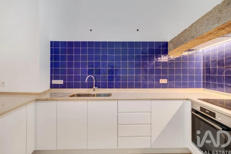 Apartamento T4 para Arrendamento em Santa Maria Maior Foto 25