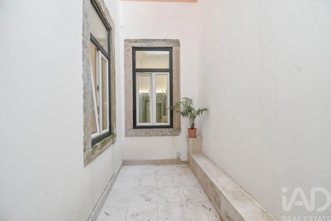 Apartamento T4 para Arrendamento em Santa Maria Maior Foto 27