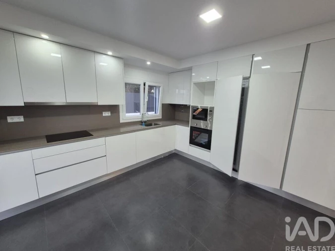 Moradia T4 para Venda em Charneca de Caparica e Sobreda Foto 29