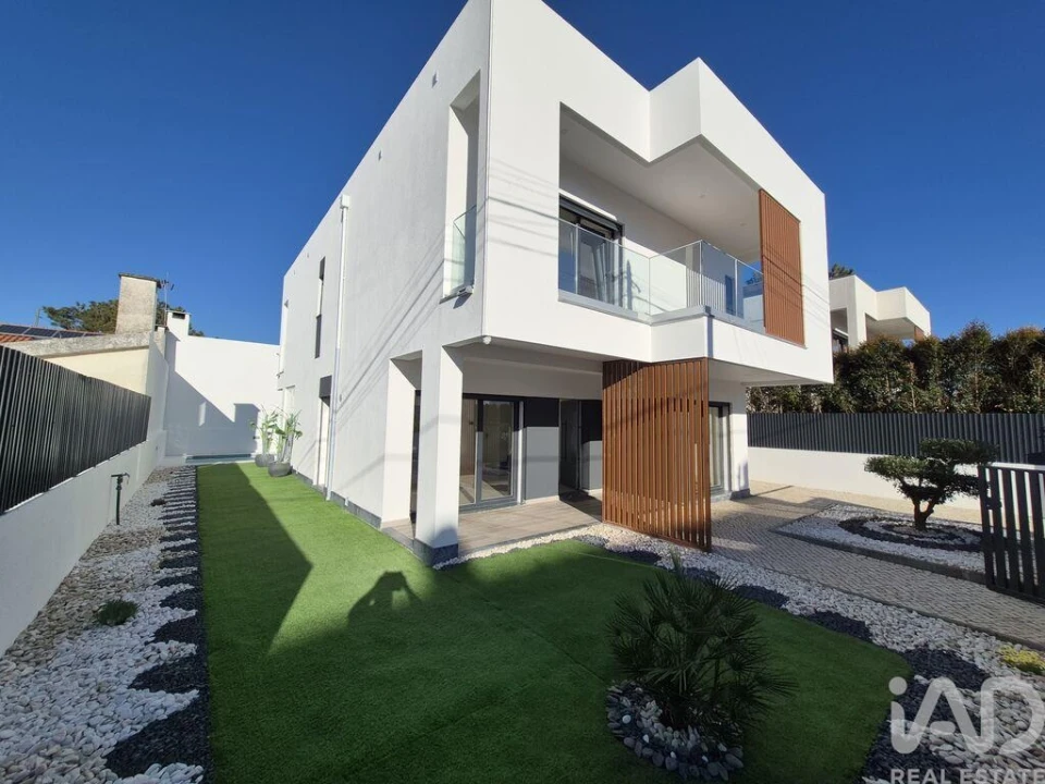 Moradia T4 para Venda em Charneca de Caparica e Sobreda Foto 21