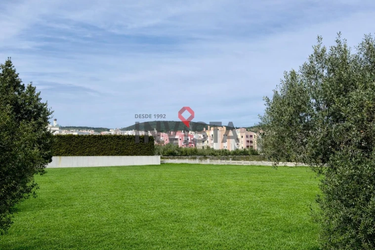 Terreno para Venda em Vialonga Foto 2