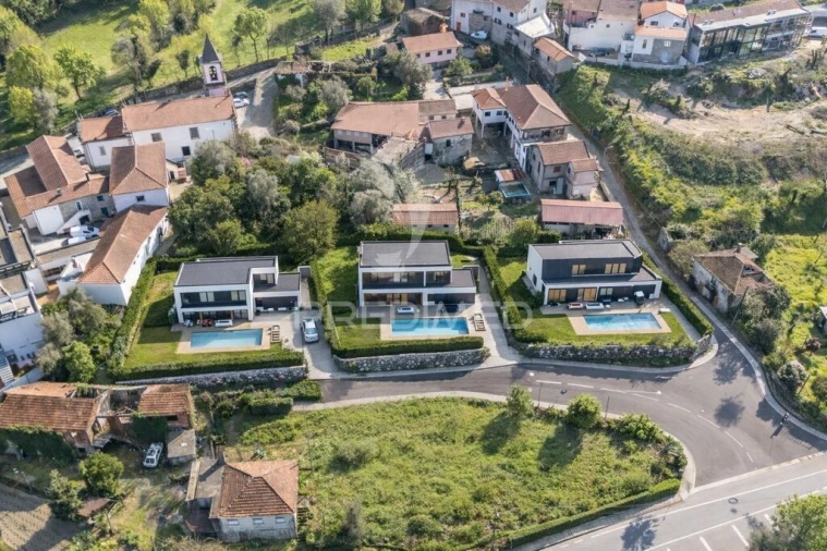 Terreno para Venda em Rio Caldo Foto 1