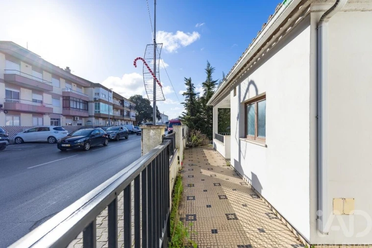 Moradia T3 para Venda em Amora Foto 24