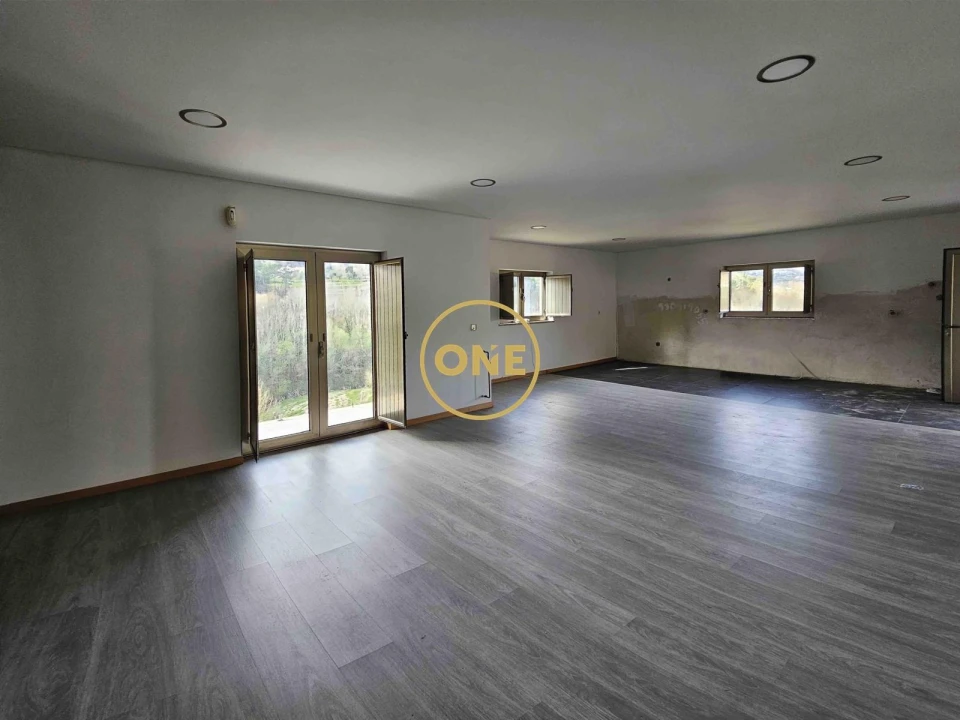 Moradia T4 para Venda em Vale de Bouro Foto 14