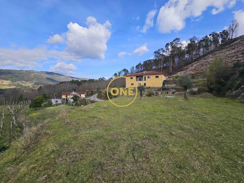 Moradia T4 para Venda em Vale de Bouro Foto 8