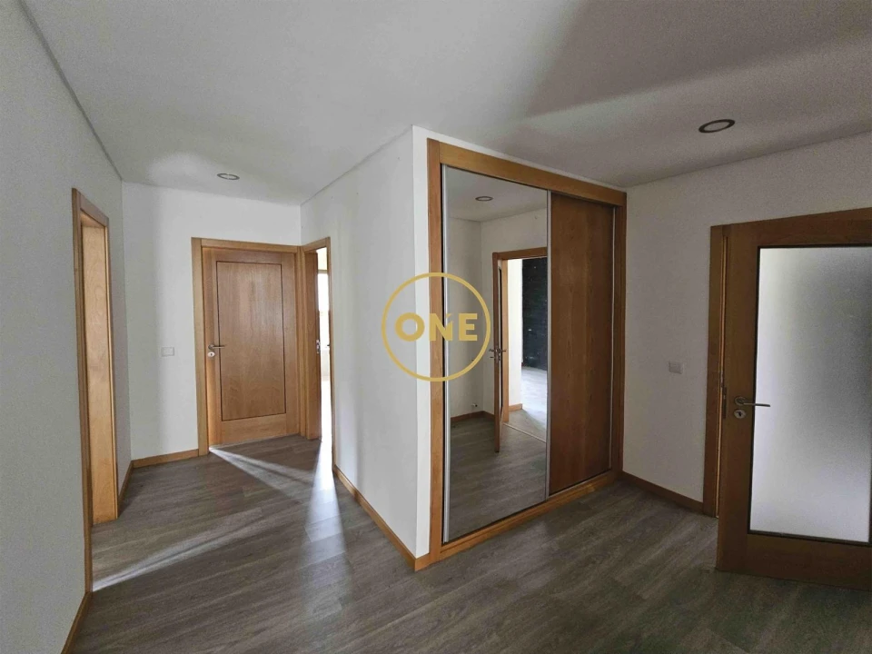 Moradia T4 para Venda em Vale de Bouro Foto 6