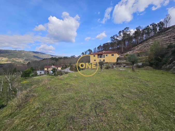 Moradia T4 para Venda em Vale de Bouro Foto 8