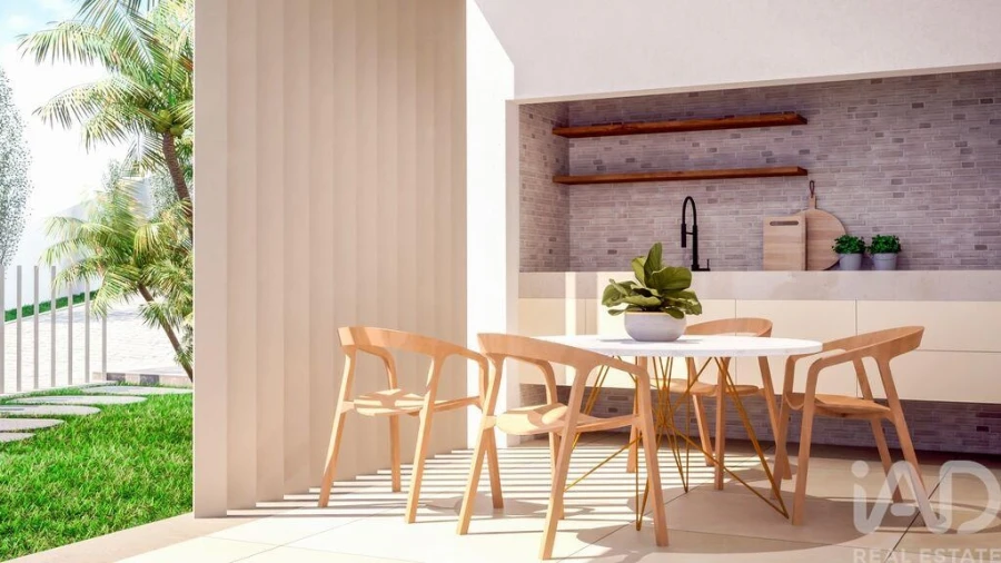 Moradia T4 para Venda em Arco da Calheta Foto 3