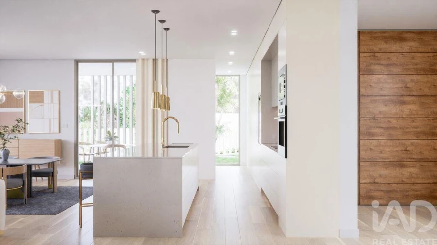 Moradia T4 para Venda em Arco da Calheta Foto 10