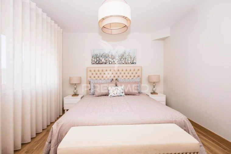 Moradia T5 para Venda em Salir de Matos Foto 15