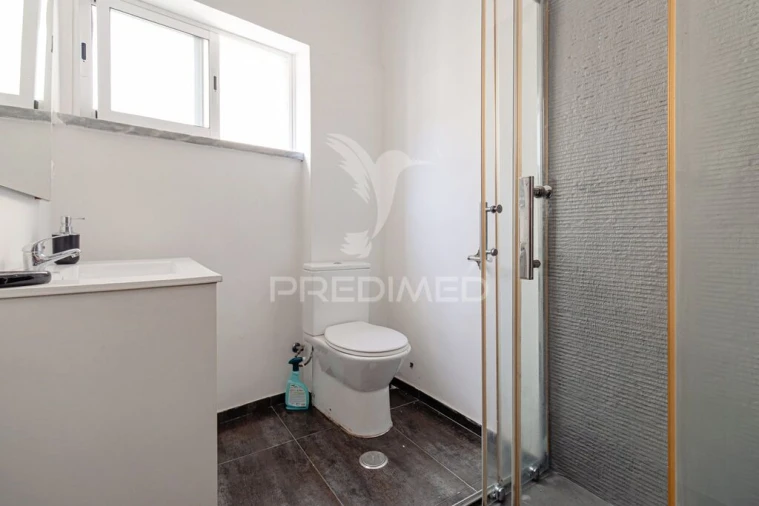 Apartamento T3 para Venda em Póvoa de Santo Adrião e Olival Basto Foto 13