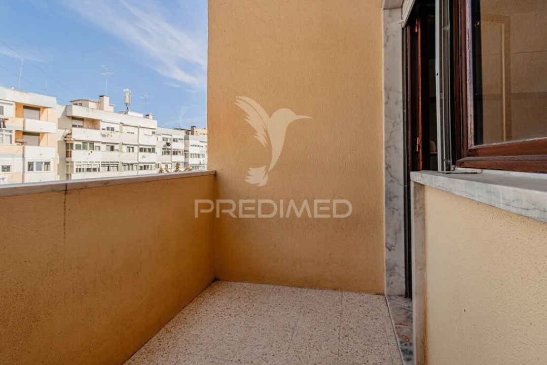 Apartamento T3 para Venda em Póvoa de Santo Adrião e Olival Basto Foto 19