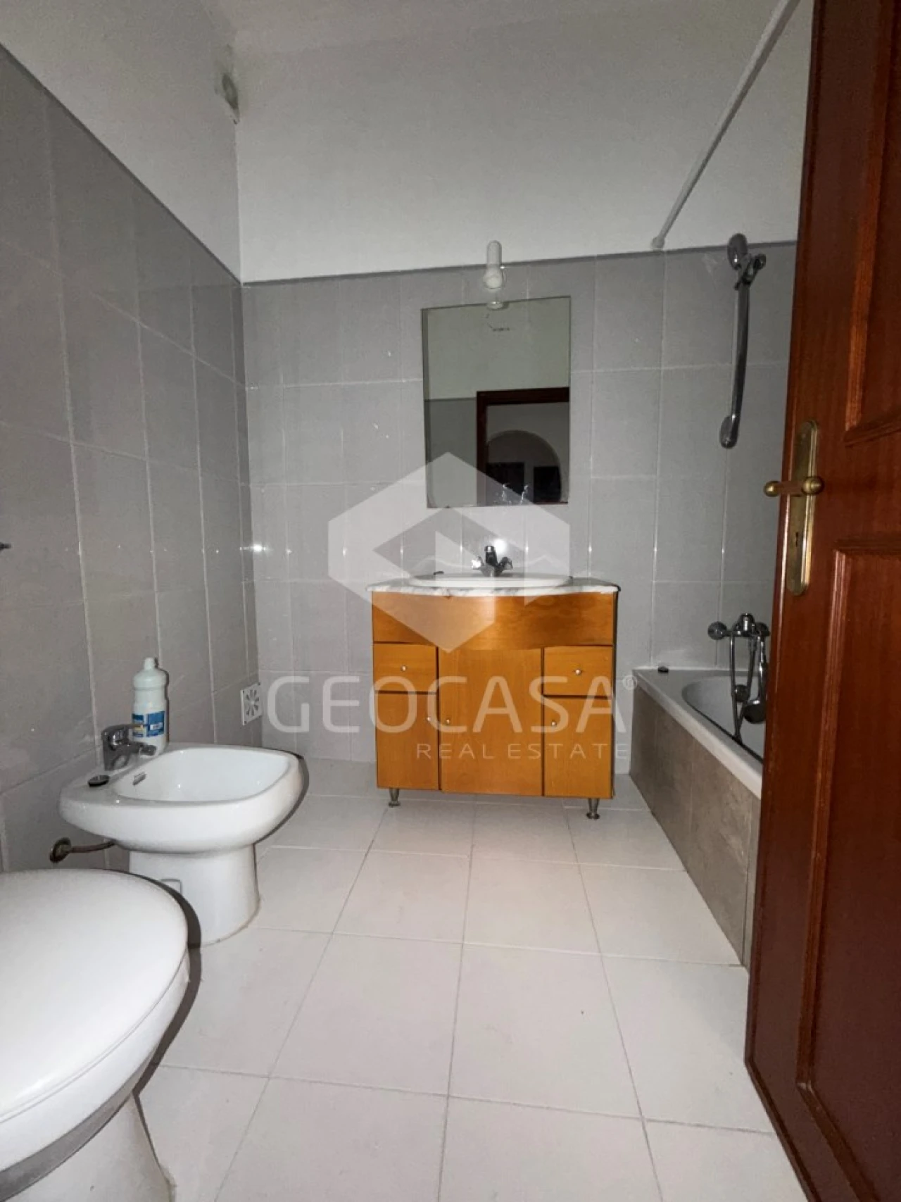 Apartamento T2 para Venda em Rio de Mouro Foto 19