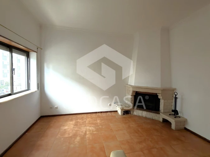 Apartamento T2 para Venda em Rio de Mouro Foto 7