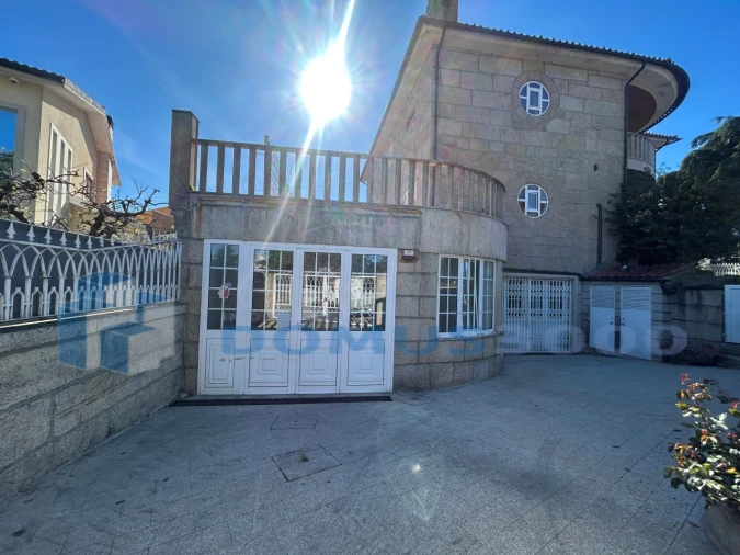 Loja para Arrendamento em Lordelo Foto 2