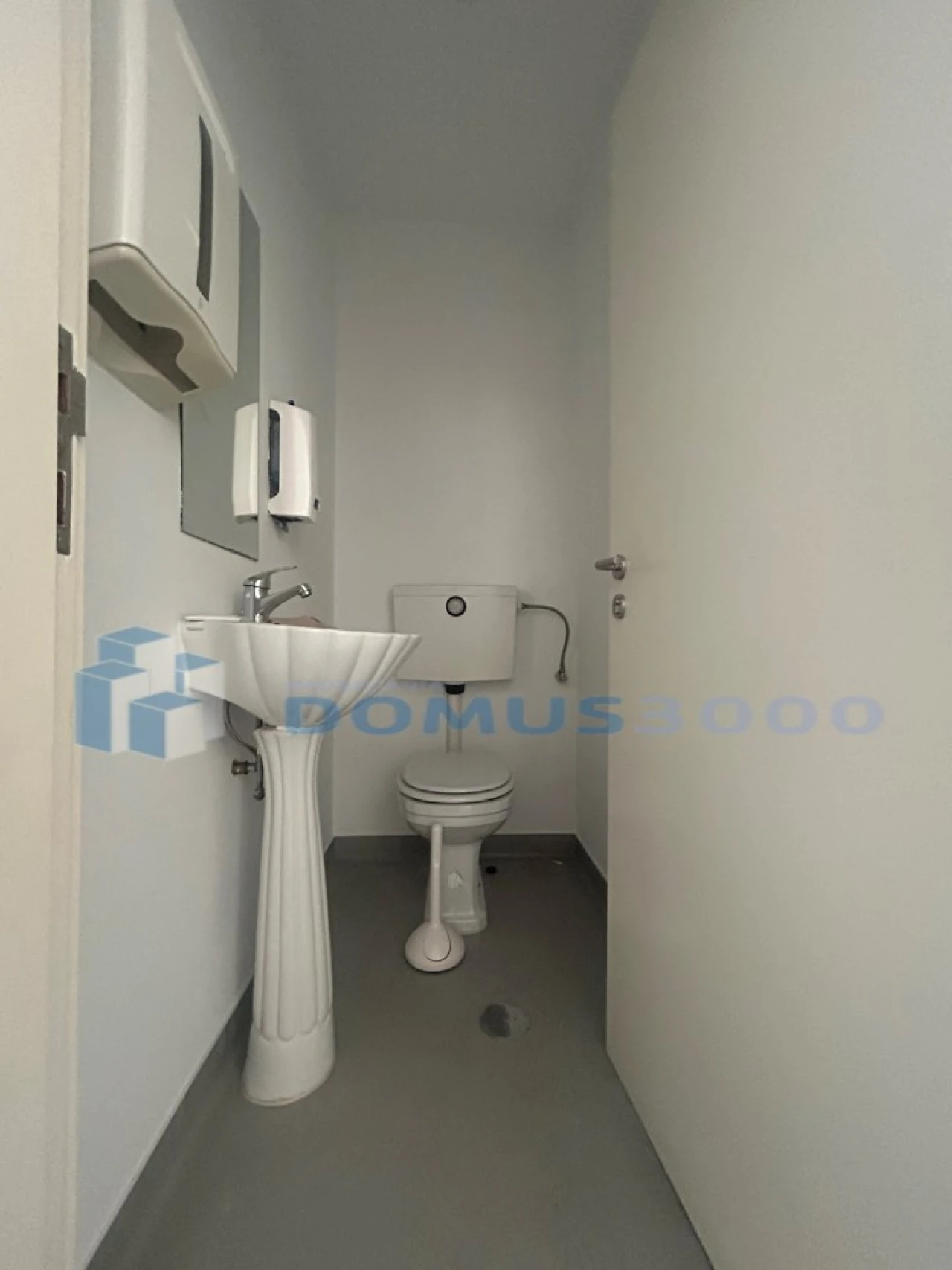 Loja para Arrendamento em Nossa Senhora da Conceição, São Pedro e São Dinis Foto 8