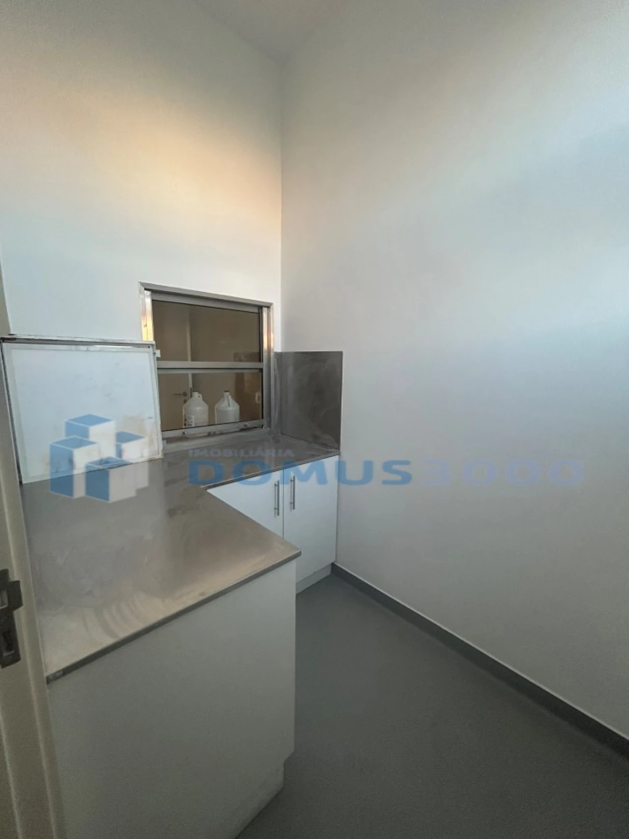 Loja para Arrendamento em Nossa Senhora da Conceição, São Pedro e São Dinis Foto 11