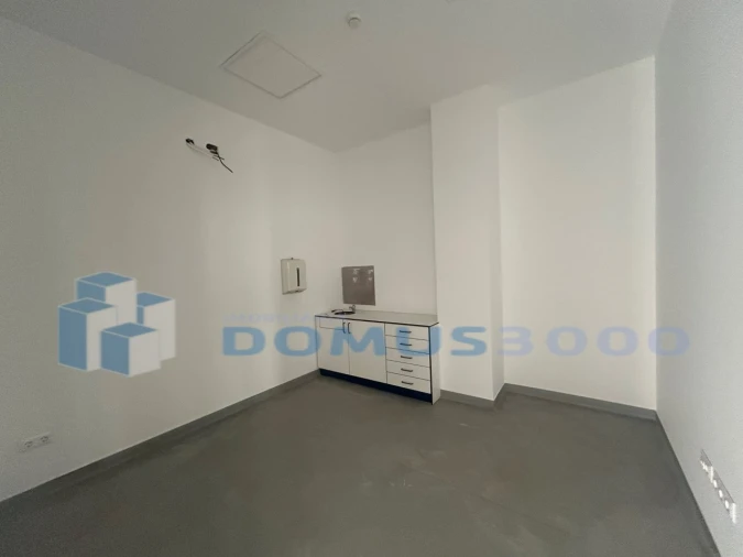 Loja para Arrendamento em Nossa Senhora da Conceição, São Pedro e São Dinis Foto 5