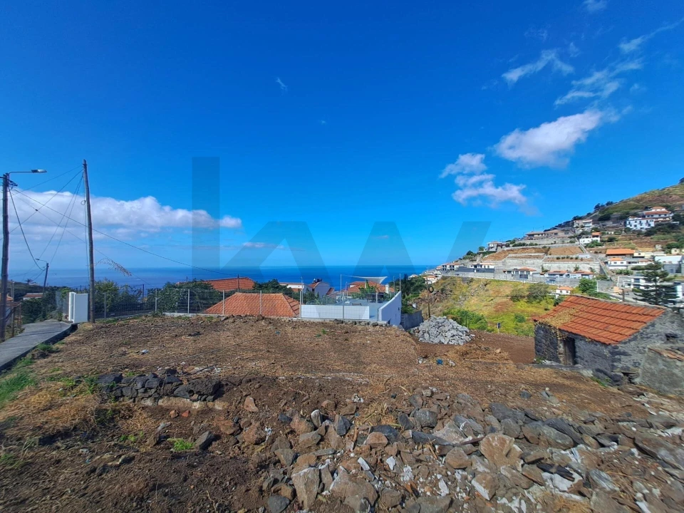 Terreno para Venda em Ribeira Brava Foto 11